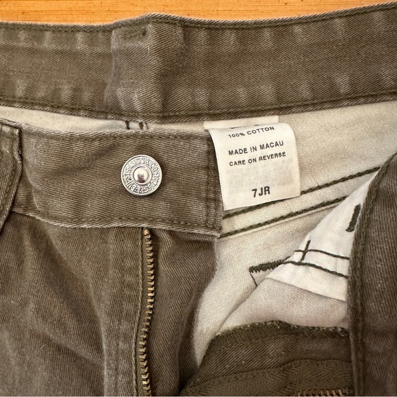 Levi’s Cotton olive green shorts size 7JR - Picture 4 of 7